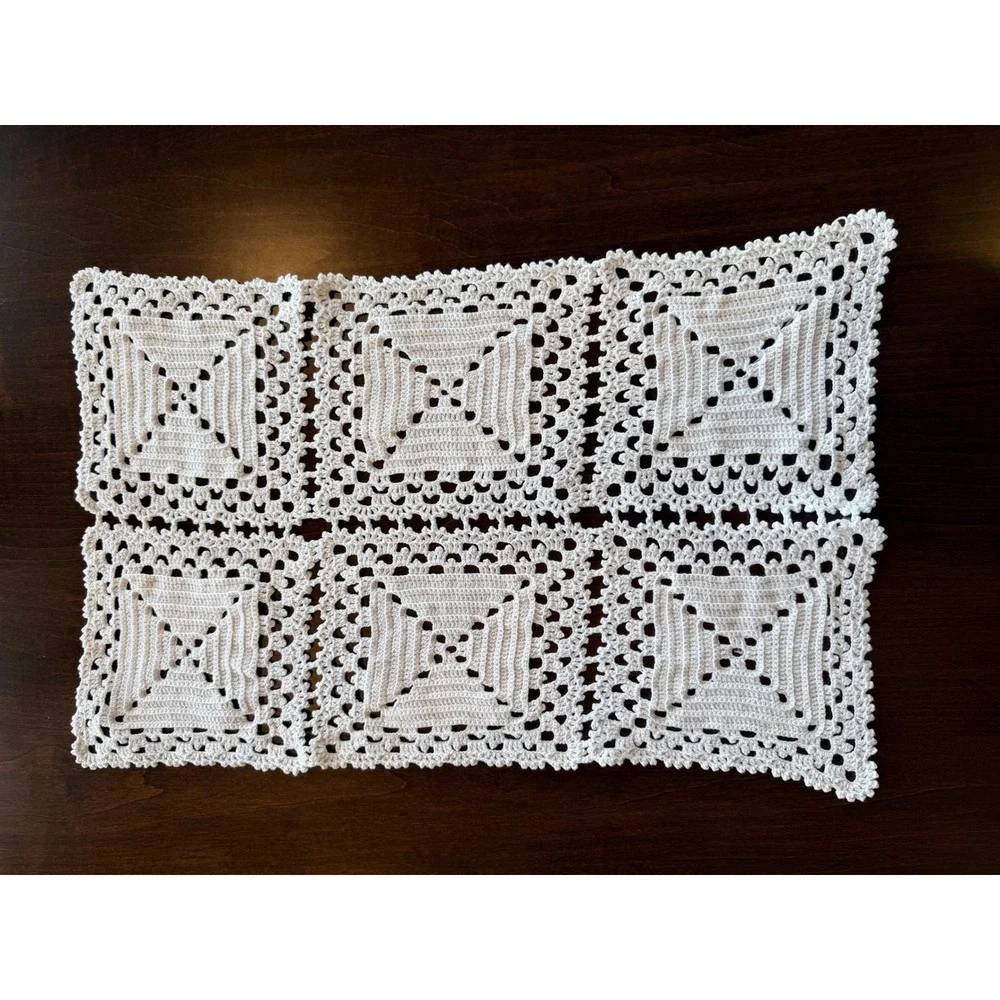 Vintage Crochet Lace Table Runner Doily White Cotton Dresser‎ Scarf 18x11